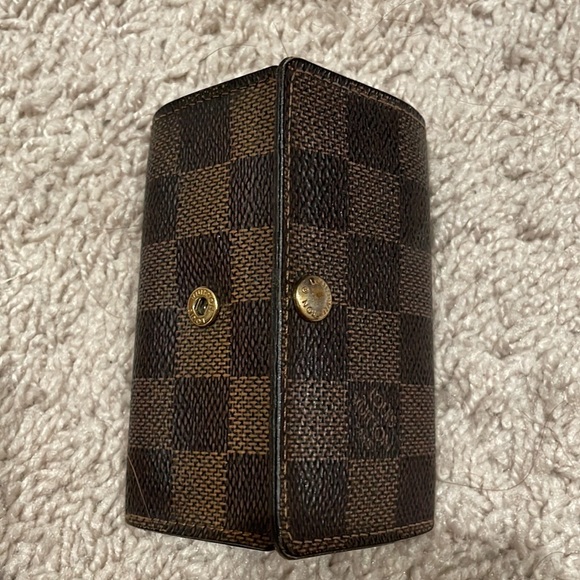 Louis Vuitton Keyholder Damier Ebene - Picture 2 of 4